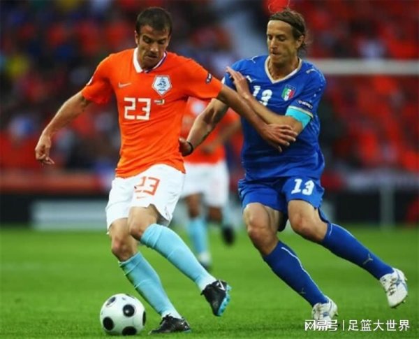 京海策略 先跟伊布闹翻，后被卡卡取代，还被斯内德后来居上，天才生不逢时