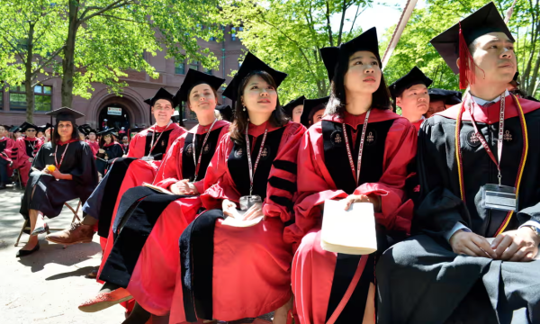 蚂蚁配资 留学泡沫破裂你还出国吗？留学海归不值钱了？